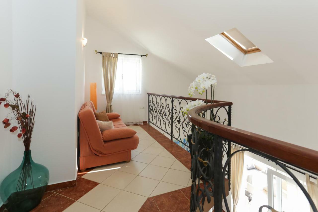 Lana Deluxe,Sevid Apartment Exterior photo